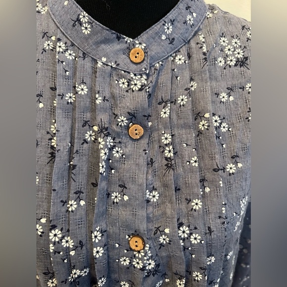 $10 sale 2/$15 2X blue silver floral patterned tunic cotton blend - Picture 4 of 8